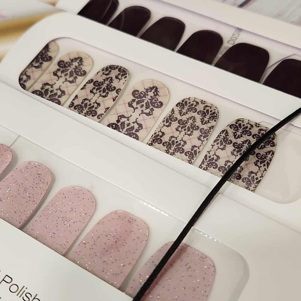 Color Street Purple Press On Nail Design - Picture 4 of 5